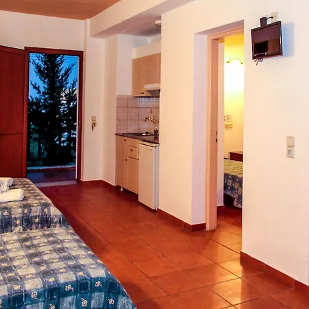 Lyda Apartahotel 3*