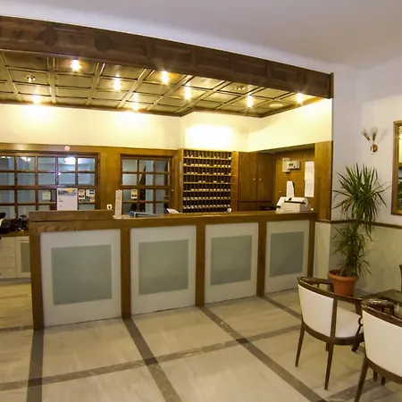 Apartahotel Lyda