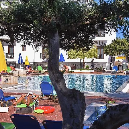 Lyda Apartahotel